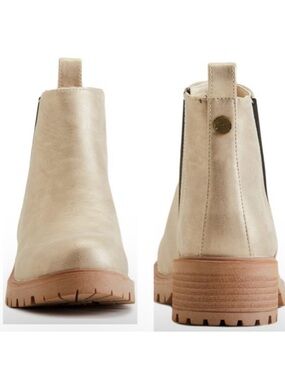 Beige Suede Chelsea Lug Sole Ankle Boots | Chunky Sole | Neutral Fall Bootie 9